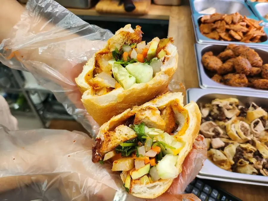 banh-mi-chay-ha-noi 1