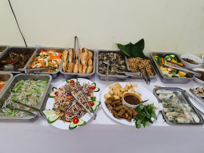 Top 7 quán buffet chay Cầu Giấy ngon ăn là nhớ