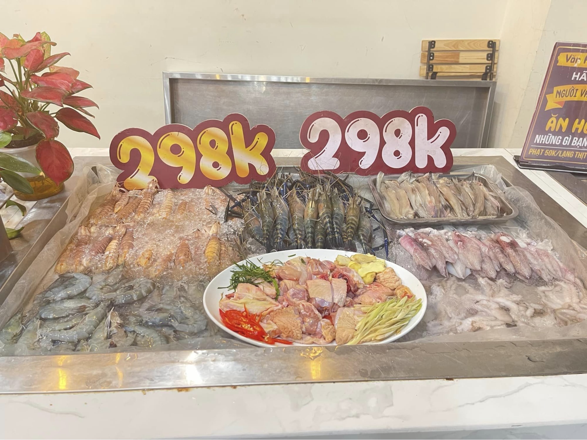 Hải sản tươi ngon tại Buffet Blue Ocean 