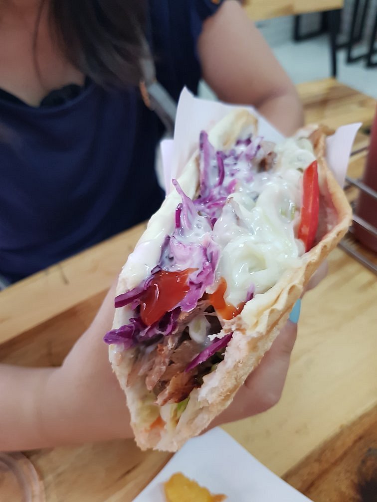 Top 10 quán bánh mì Hà Nội ngon nức tiếng