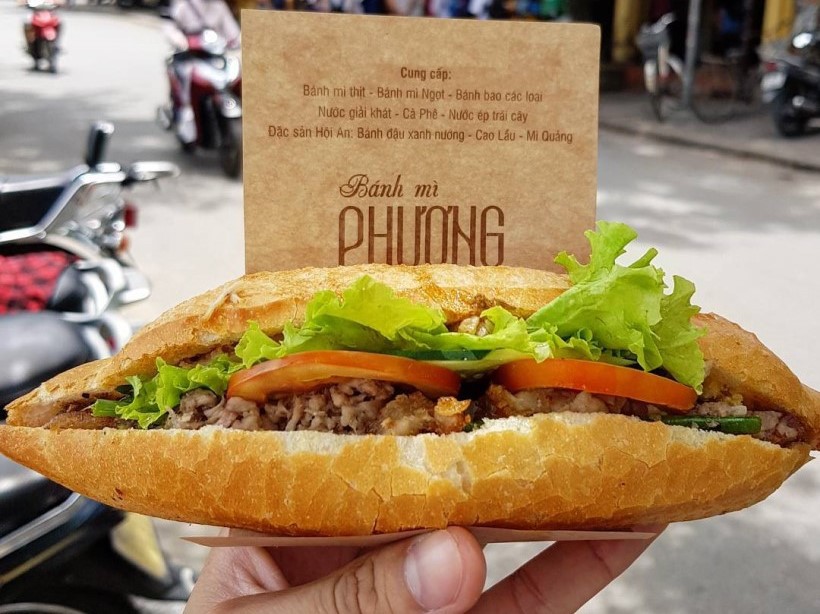 Top 10 quán bánh mì Hà Nội ngon nức tiếng