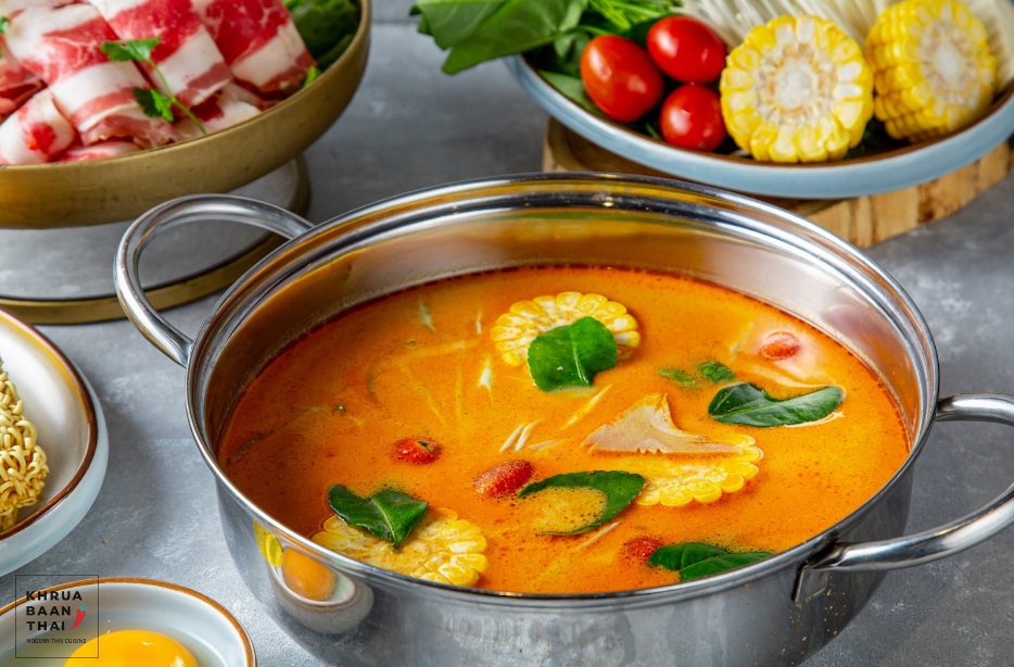 Lẩu Thái Tomyum với hương vị độc đáo và nguyên liệu chế biến tươi ngon